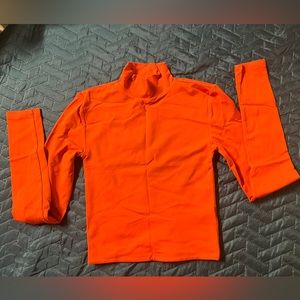 Aritzia Contour long sleeve crop